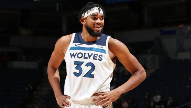 虽然年轻球 虽然年轻球