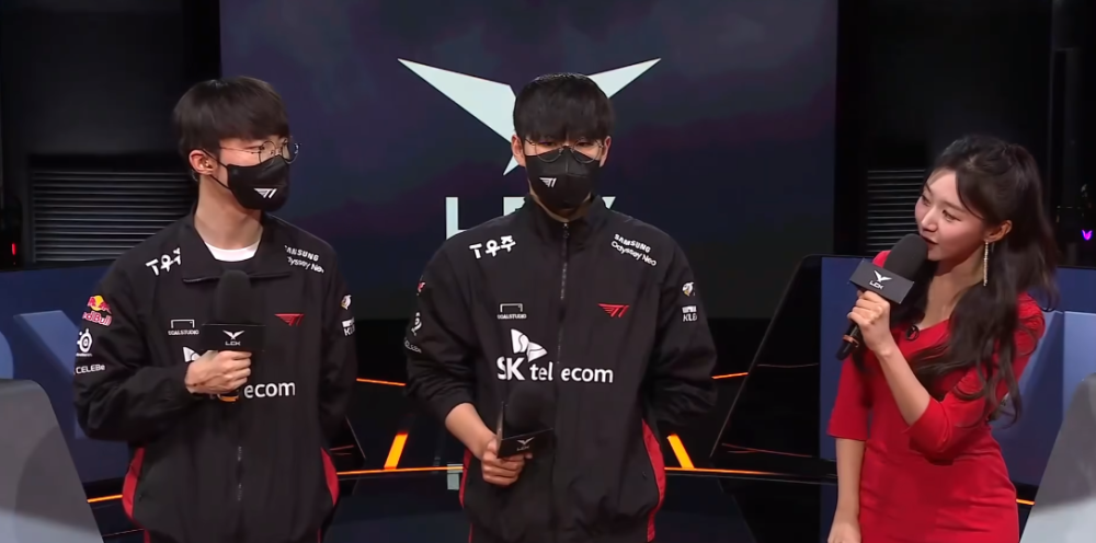 以其灵活多 以其灵活多